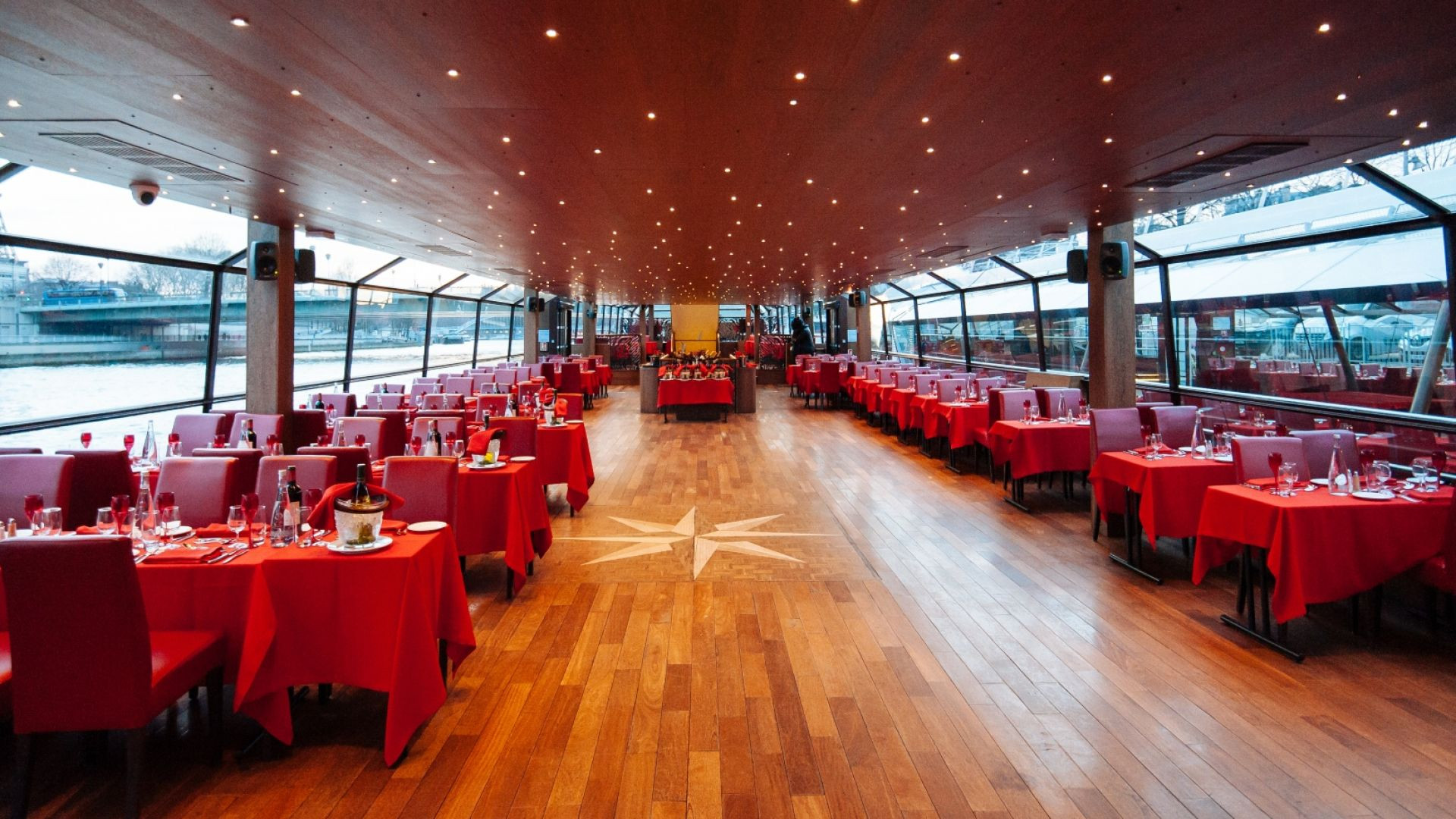 Bateaux Mouches: Romantic Dinner Cruise with Excellence Menu