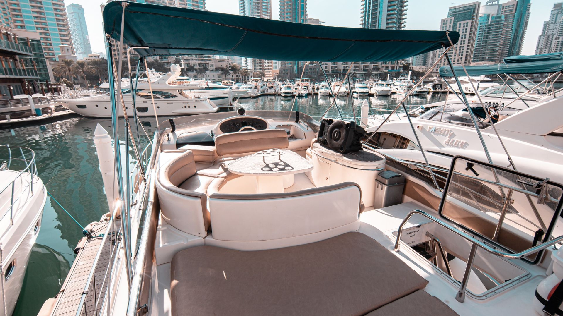 Centaurus Charter - Private Charter 58 Ft - Luxury