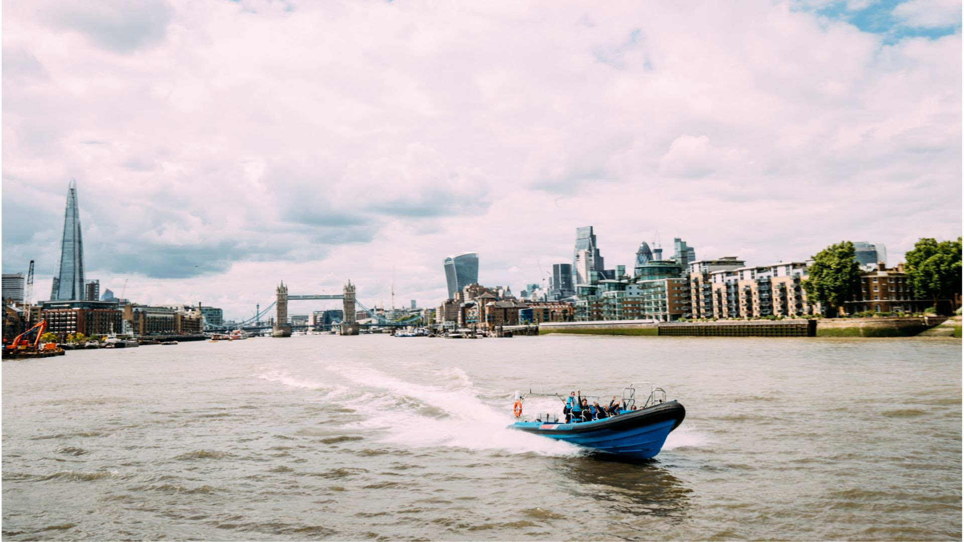 City Cruises - Thamesjet Speedboat Ride