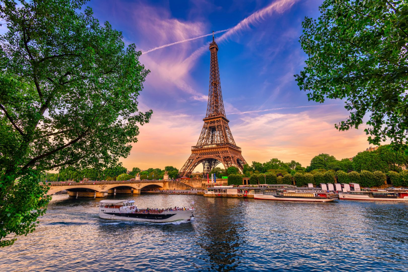 Tiqets Supplier - Seine Sightseeing Cruise from th