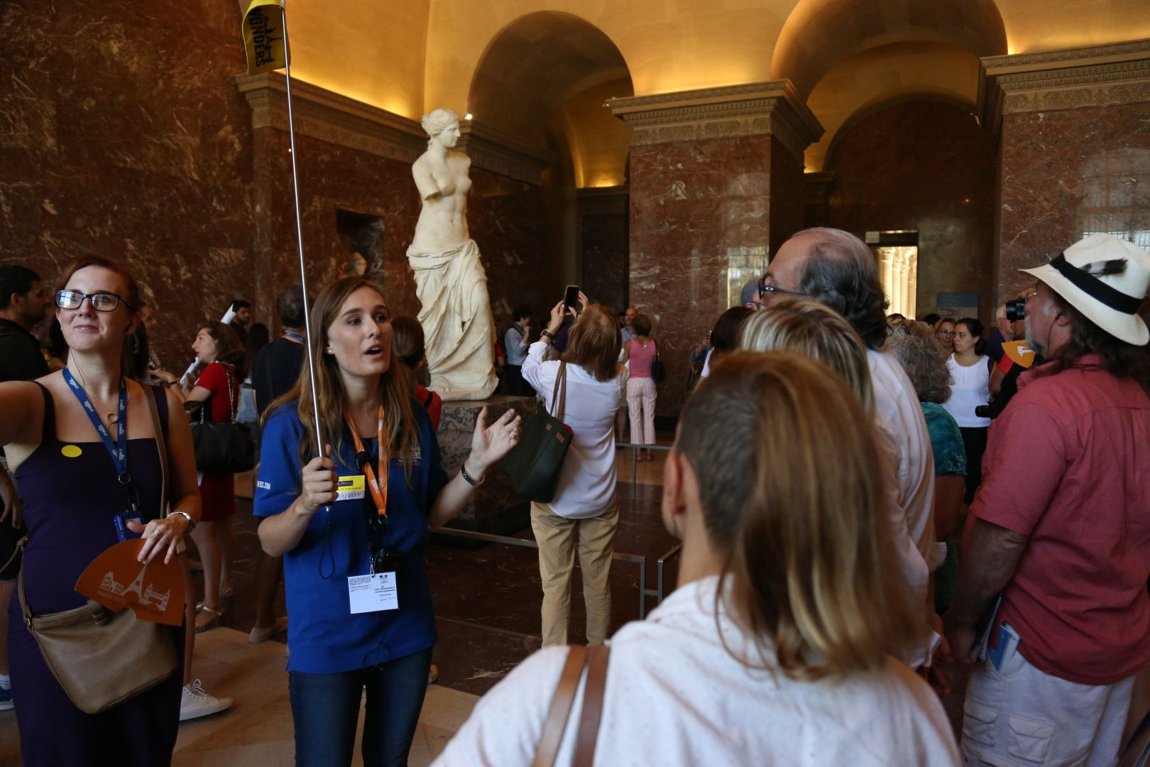 Louvre Museum: Priority Entry Ticket + 3-Hr Guided